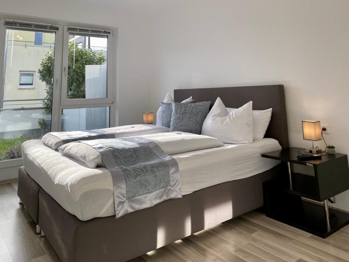 3 Zimmer Apartment In S-Bahn Naehe, 76 Qm, Max 5 Pers, 30Qm Dachterasse, Garage, Internet 1000 Mbit Gärtringen Exteriér fotografie